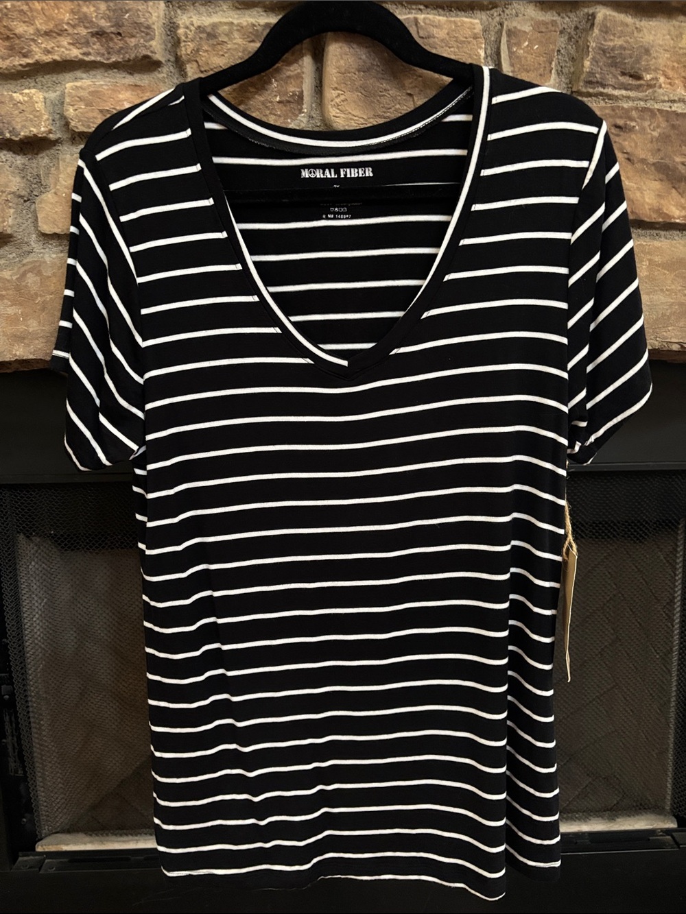 NWT Moral Fiber Black and White Striped V-Neck Short Sleeve Top. 2X